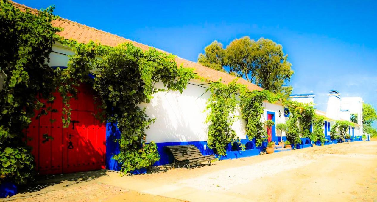 Lodge Monte Do Sobral Alcacovas Luaran gambar
