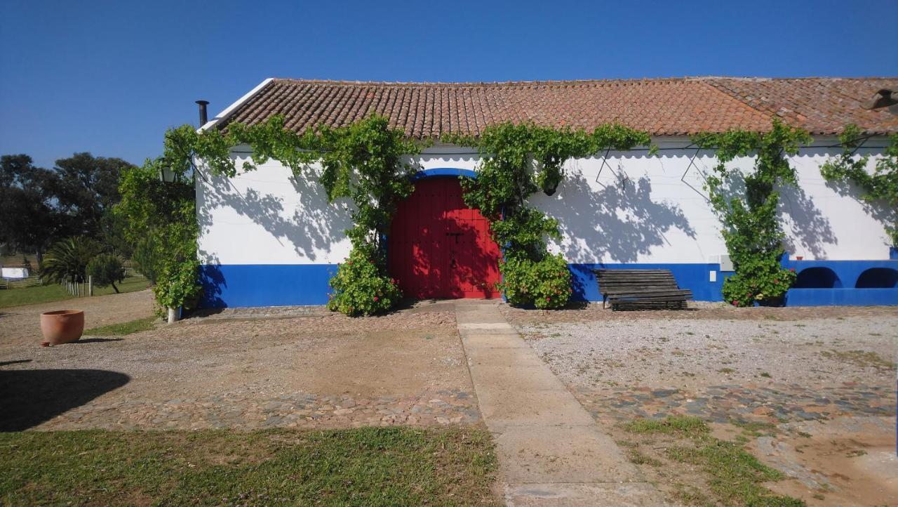Lodge Monte Do Sobral Alcacovas Luaran gambar