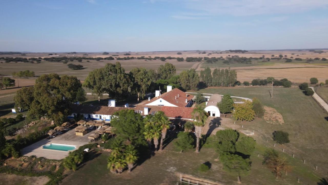 Lodge Monte Do Sobral Alcacovas Luaran gambar